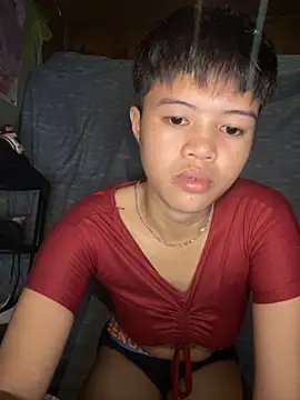 Snapshot of Obre17 chatting on October 2, 3:13 am Obre17 online show from October 2, 3:13 am