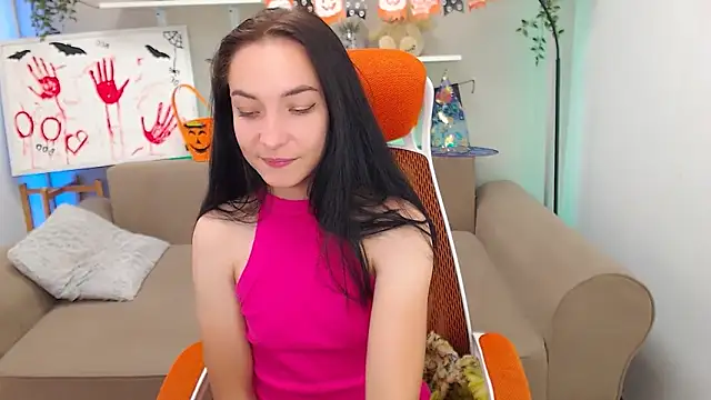 Emilly  Grey online show from October 18, 5:43 am