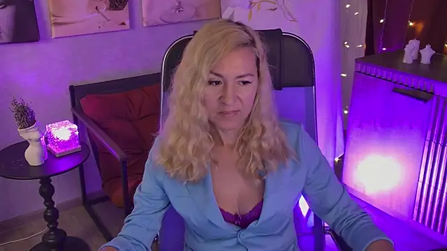 DonnaSmitth online show from July 14, 11:10 pm