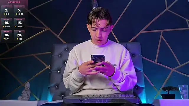 Lian Miller1  online show from January 7, 12:18 pm