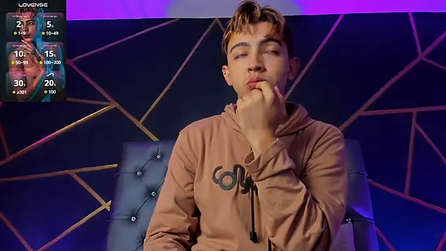 Lian Miller1  online show from January 12, 12:32 pm