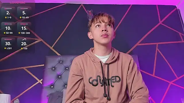 Lian Miller1  online show from March 31, 12:16 pm