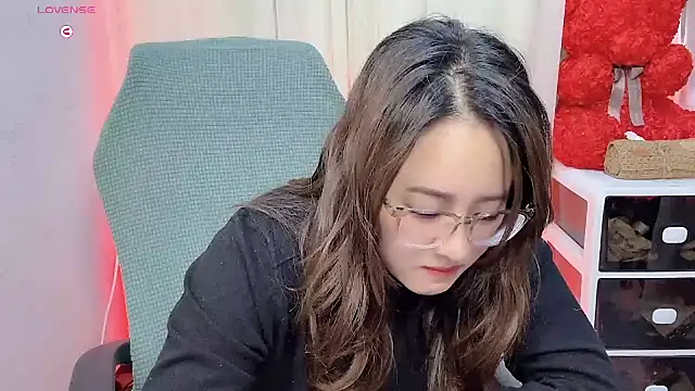 Snapshot of NEWONETO chatting on November 14, 4:11 am NEWONETO online show from November 14, 4:11 am