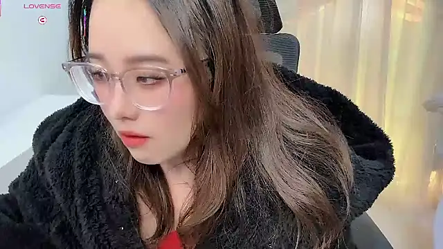 Snapshot of NEWONETO chatting on December 16, 12:59 am NEWONETO online show from December 16, 12:59 am