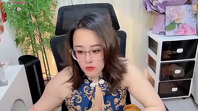 NEWONETO online show from February 8, 3:04 pm