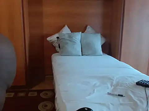 queenteex699 online show from September 27, 8:41 am