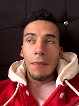 Snapshot of wiland_hot23 chatting on October 19, 7:58 pm wiland hot23 online show from October 19, 7:58 pm