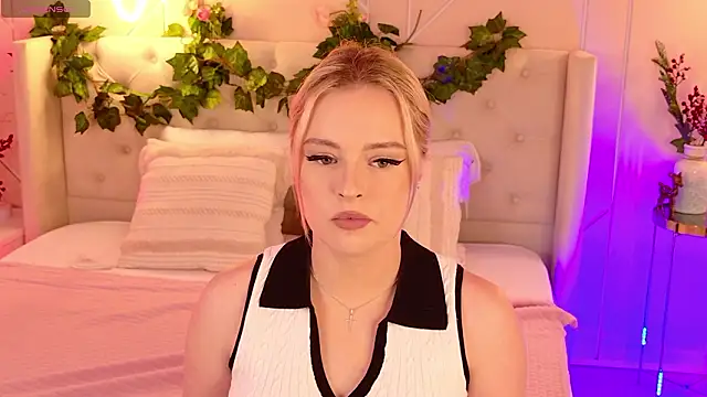 EllyLinn online show from March 11, 5:08 pm