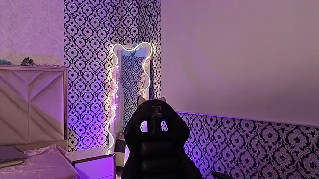 Ixchel tay online show from February 4, 3:34 am