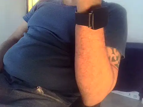 Calvitoxsex69 online show from October 6, 5:21 pm