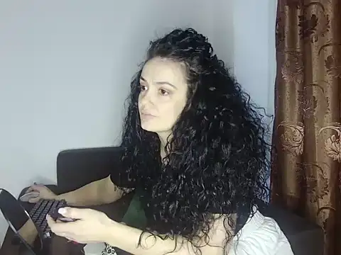 JadeLure online show from January 19, 5:44 am