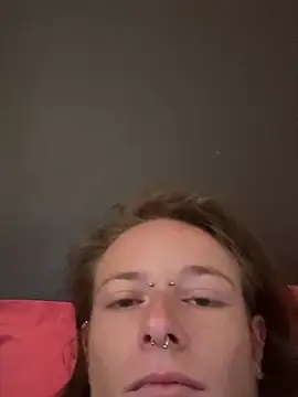 GoldenPussy1329 online show from July 23, 9:29 am
