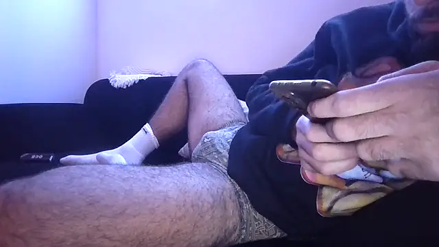 Snapshot of Technorgasm95 chatting on October 24, 8:16 pm Technorgasm95 online show from October 24, 8:16 pm