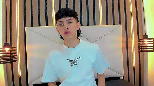 Snapshot of thaigo_twink38 chatting on April 7, 3:51 am thaigo twink38 online show from April 7, 3:51 am