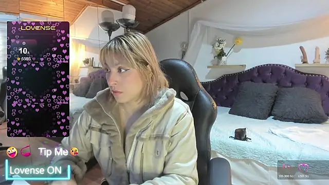 Snapshot of sophialyh_1 chatting on February 12, 12:55 pm sophialyh 1 online show from February 12, 12:55 pm