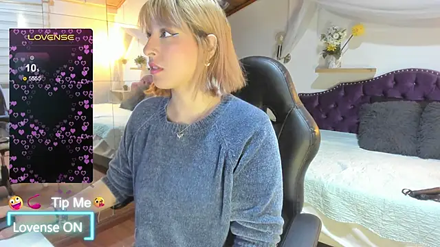 Snapshot of sophialyh_1 chatting on February 20, 1:11 pm sophialyh 1 online show from February 20, 1:11 pm