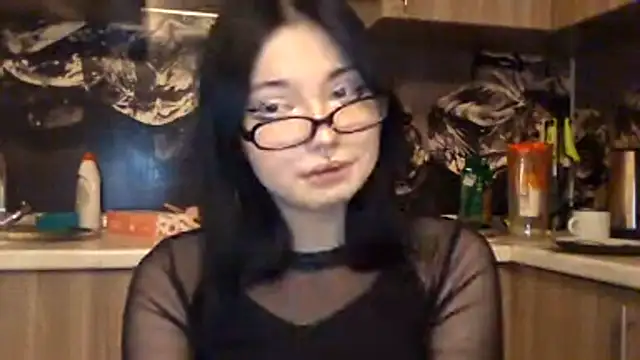 Beeping Creature online show from February 9, 5:50 pm