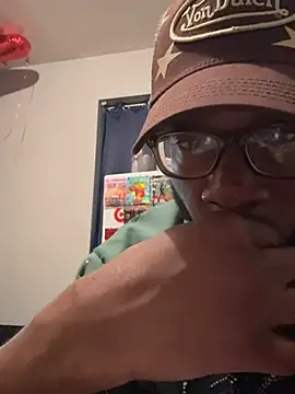 Snapshot of Brooklynboi478 chatting on April 25, 6:49 am Brooklynboi478 online show from April 25, 6:49 am