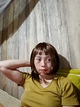 Tuyet xx online show from October 31, 2:18 pm