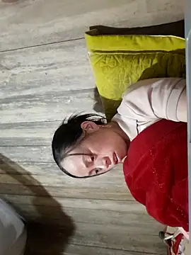 Tuyet xx online show from December 1, 1:38 pm