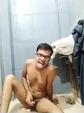 sexybobby13 online show from October 17, 10:29 am