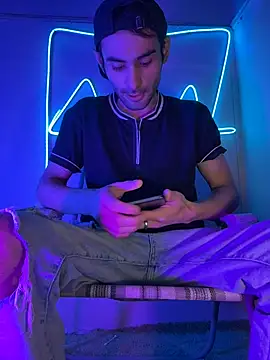 highinhtxx online show from November 22, 10:36 am