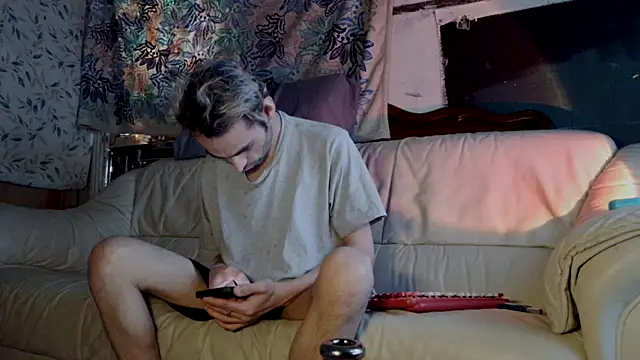 Snapshot of highinhtxx chatting on July 15, 9:31 pm highinhtxx online show from July 15, 9:31 pm