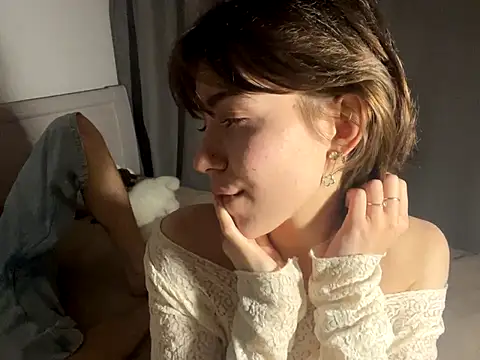 Sexy frie online show from October 5, 6:50 pm