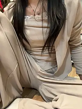 lee ly online show from February 2, 12:59 pm