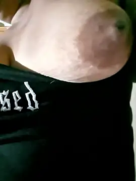 Hotmommax online show from January 9, 8:32 pm