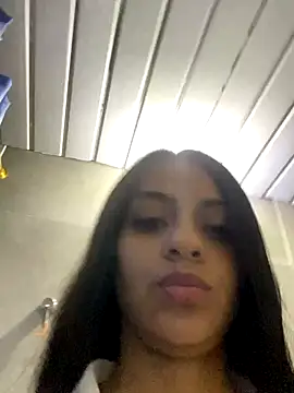 miluwatson online show from October 5, 1:59 am