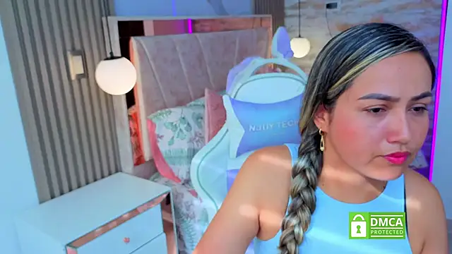 lila cute1 online show from November 20, 1:22 pm