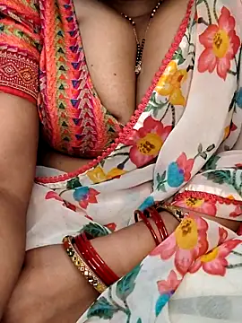 Hot  bhabhi 99 online show from June 19, 3:44 am