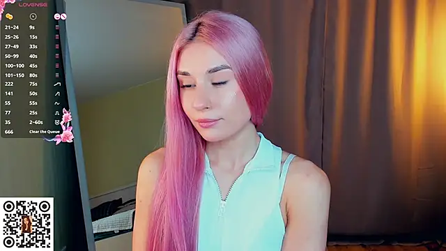 MinaRuzzo online show from December 17, 5:35 am