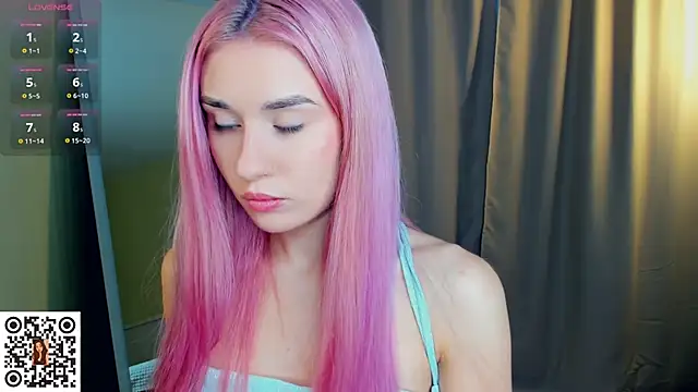 MinaRuzzo online show from December 21, 5:14 am