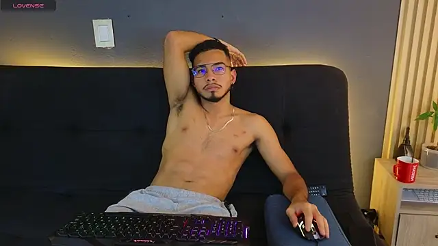 Jaybrown  1 online show from October 4, 5:38 am