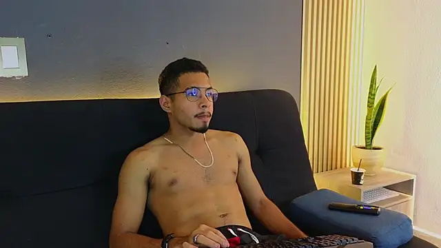 Jaybrown  1 online show from October 10, 3:38 am