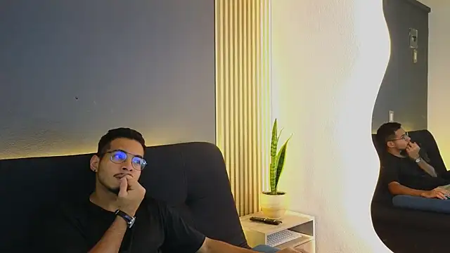 Jaybrown  1 online show from October 13, 4:34 am