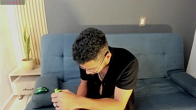 Jaybrown  1 online show from November 29, 11:24 am