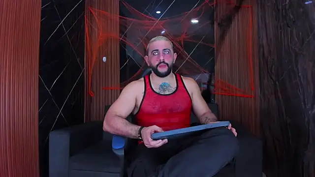 isaac franko online show from October 31, 8:32 pm