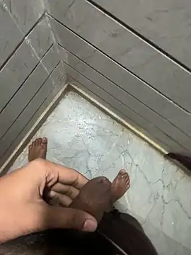 Snapshot of Onlysingles chatting on February 14, 1:24 am Onlysingles online show from February 14, 1:24 am