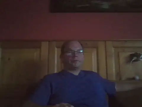 Snapshot of Rado2812 chatting on September 30, 3:28 pm Rado2812 online show from September 30, 3:28 pm