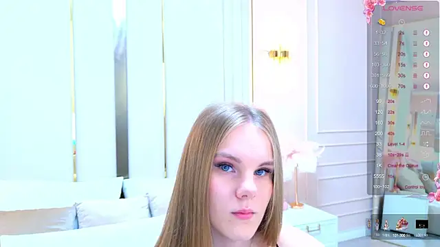 Snapshot of Lili_Lohan chatting on October 12, 5:01 pm Lili Lohan online show from October 12, 5:01 pm