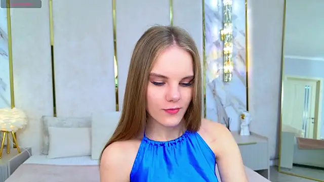 Snapshot of Lili_Lohan chatting on October 14, 5:03 pm Lili Lohan online show from October 14, 5:03 pm