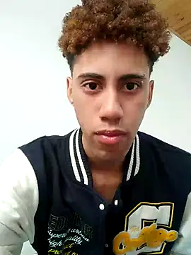 The boy good online show from November 6, 9:37 pm