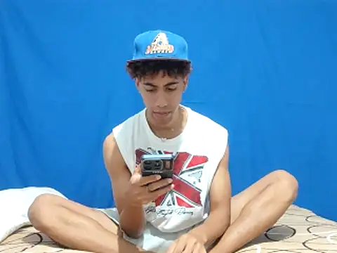 Snapshot of The_boy_good chatting on March 25, 9:10 pm The boy good online show from March 25, 9:10 pm