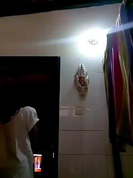 monroedelrey online show from January 9, 7:37 pm