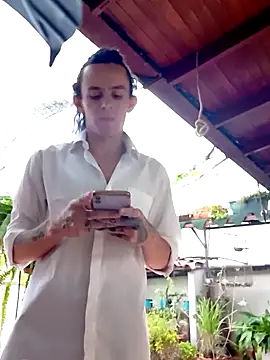 monroedelrey online show from February 18, 8:38 pm