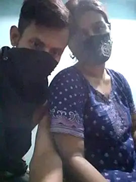 Snapshot of boni09 chatting on November 7, 3:06 am boni09 online show from November 7, 3:06 am