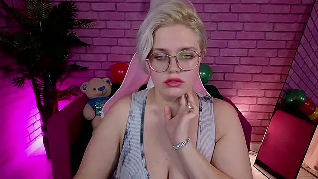 DominiqueSweetie online show from November 26, 10:49 am